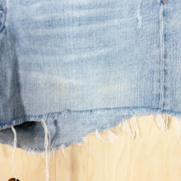 GRLFRND Women’s Helena High-Rise Cut Off Short in Tainted Love Size 28 - Picture 4 of 8